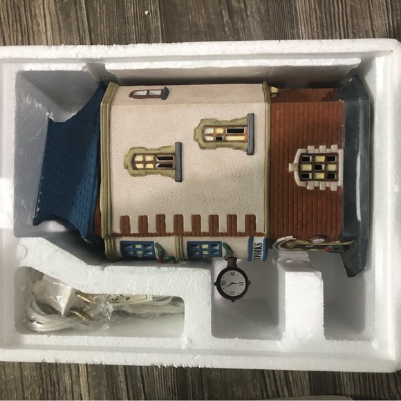 🎄Department 56🎄Heritage Village Collection “City Clockworks “ - Picture 4 of 8